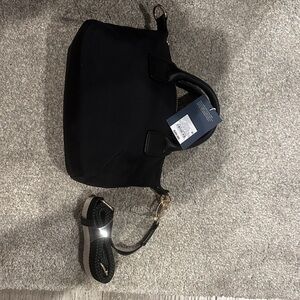 Universal Thread Black Crossbody Bag